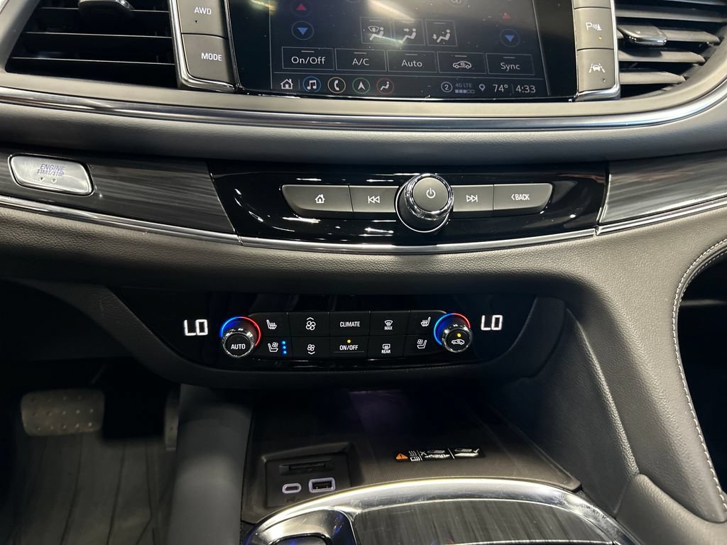 Used 2024 Buick Enclave Premium AWD/4WD image 19