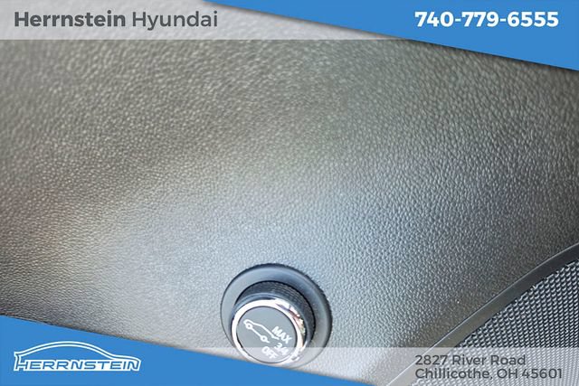 Used 2022 Buick Envision Avenir w/ Technology Package II AWD/4WD image 18