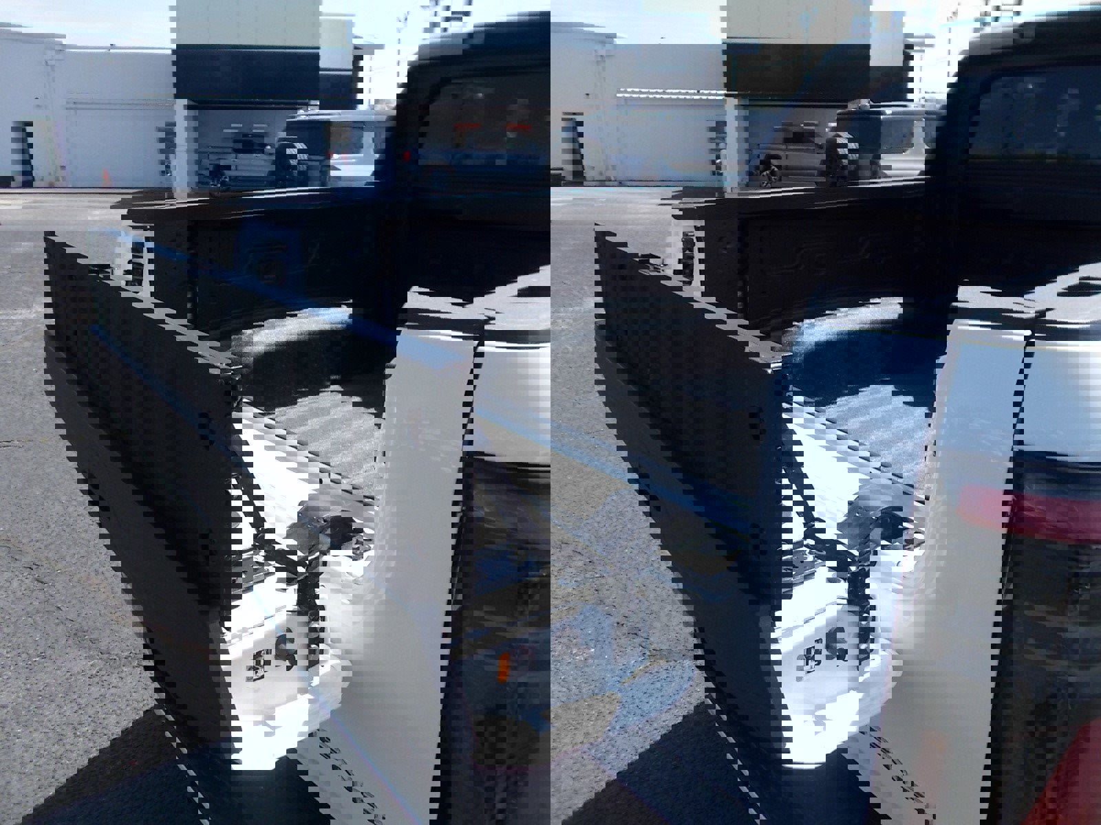 New 2025 GMC Sierra EV Denali image 5