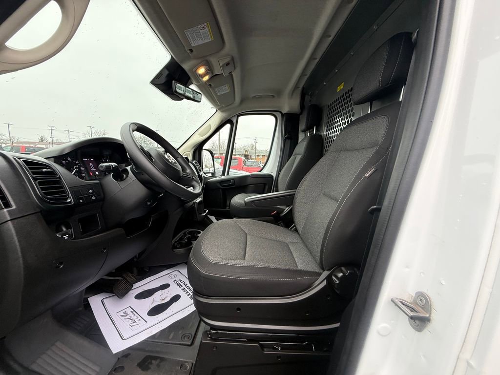 Used 2024 RAM ProMaster 2500 w/ Safety Group image 32