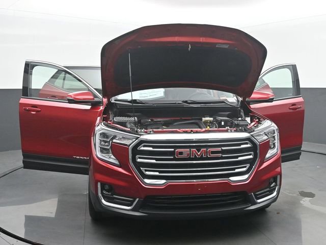 Certified 2024 GMC Terrain SLT w/ LPO, Floor Liner Package FWD image 52