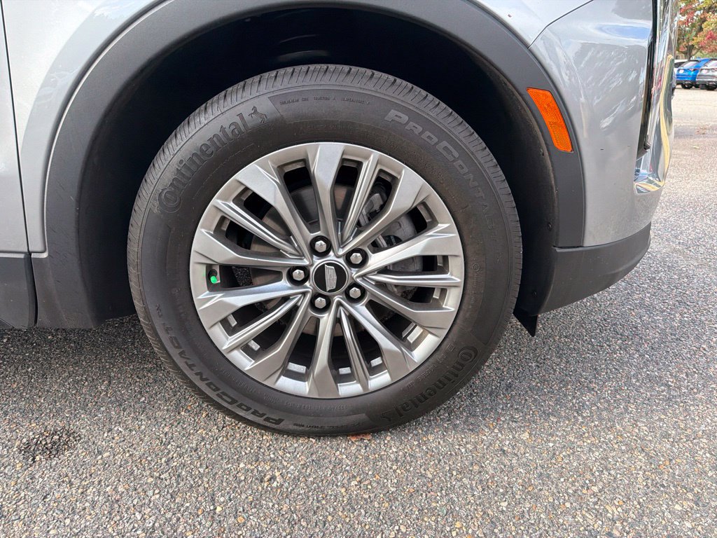 Used 2025 Cadillac XT4 Premium Luxury AWD/4WD image 24