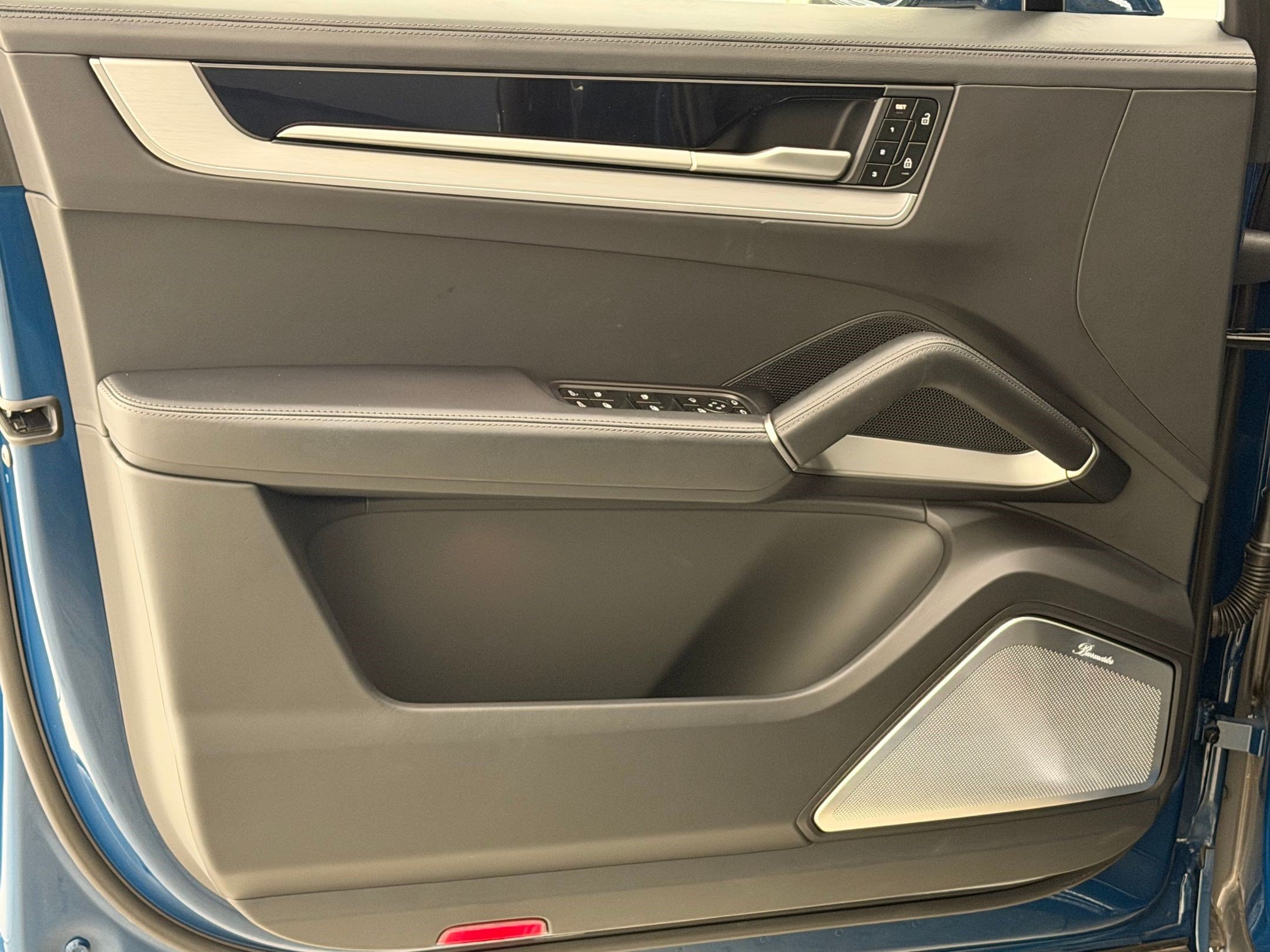 New 2025 Porsche Cayenne GTS AWD/4WD image 14
