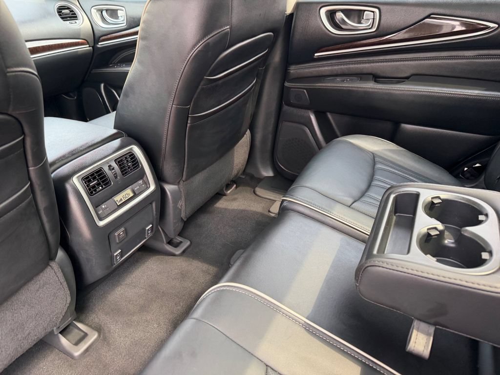 Used 2019 INFINITI QX60 Luxe w/ Sensory Package AWD/4WD image 19