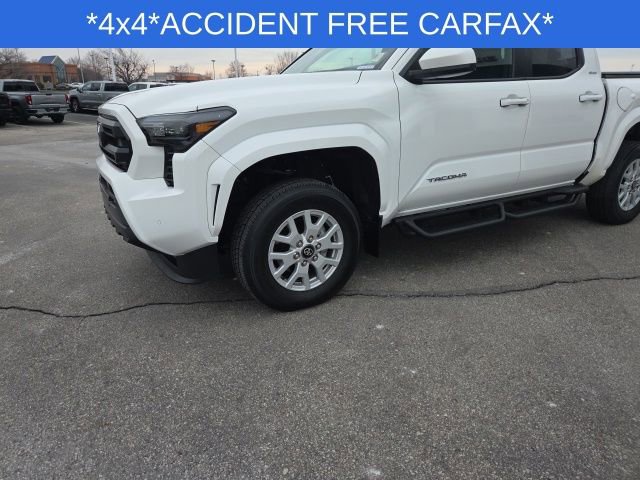 Used 2024 Toyota Tacoma SR5 image 9