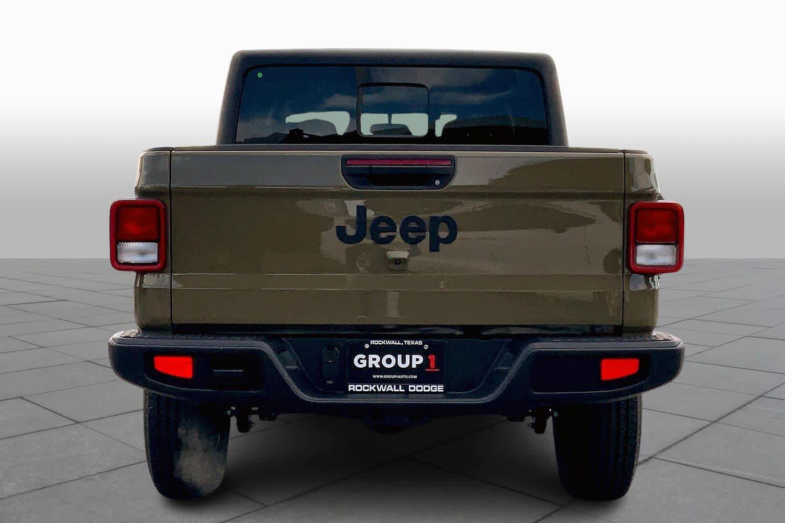 New 2026 Jeep Gladiator Sport AWD/4WD image 4