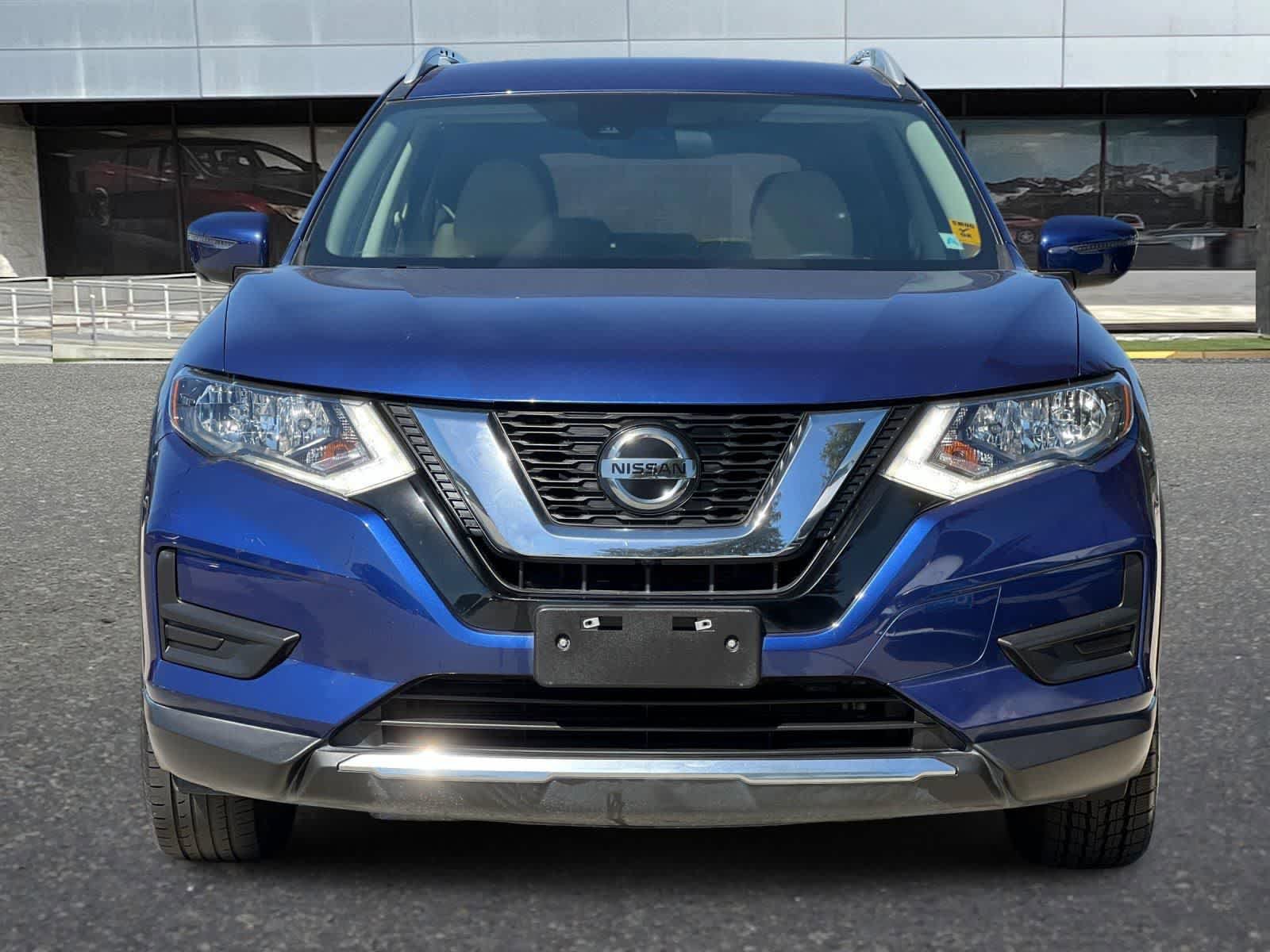 Used 2019 Nissan Rogue SV w/ Premium Package FWD image 11
