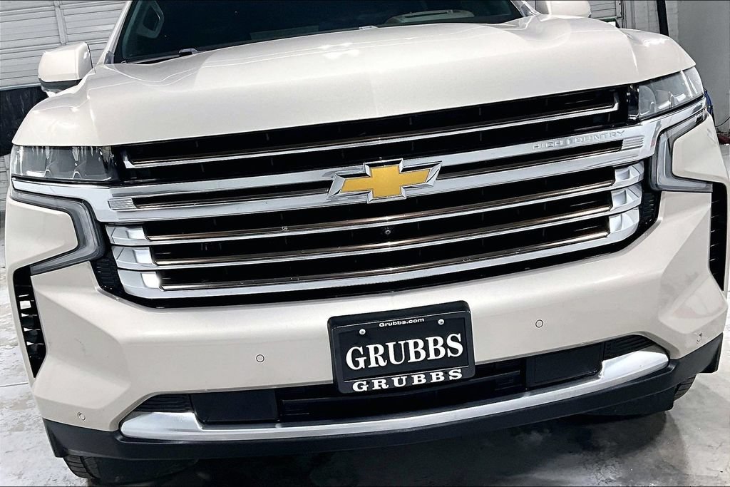 Used 2022 Chevrolet Tahoe High Country w/ Premium Package AWD/4WD image 37