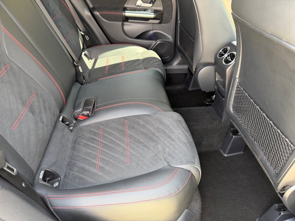 Used 2023 Mercedes-Benz GLA 250 4MATIC image 21