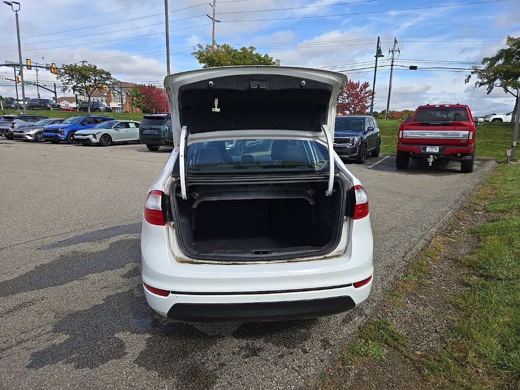 Used 2016 Ford Fiesta SE FWD image 5