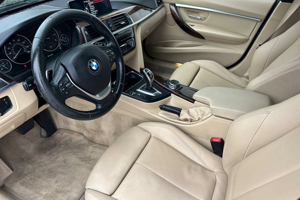 Used 2016 BMW 328d xDrive Sedan AWD/4WD image 9