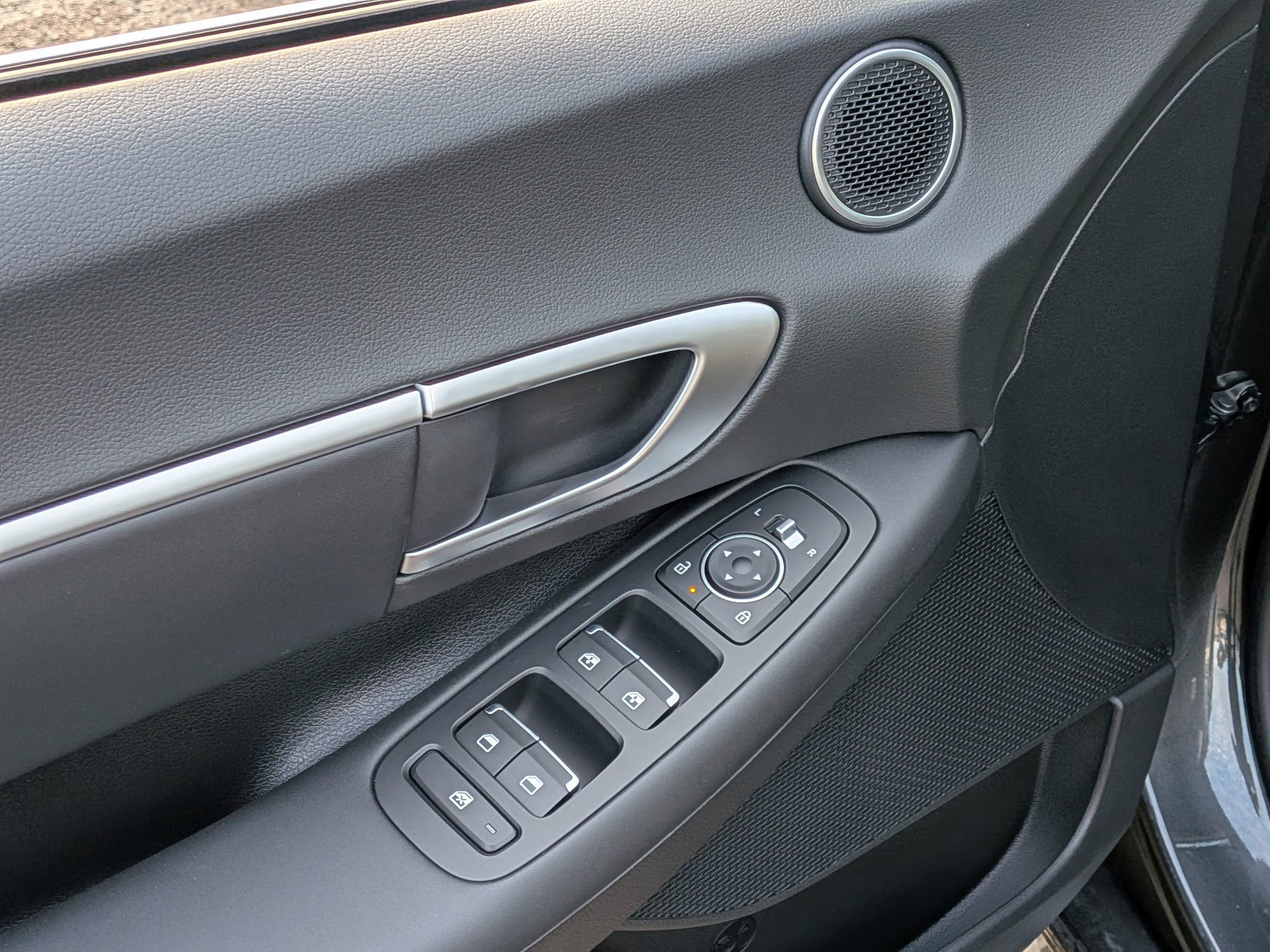 New 2026 Hyundai Sonata SEL FWD image 16