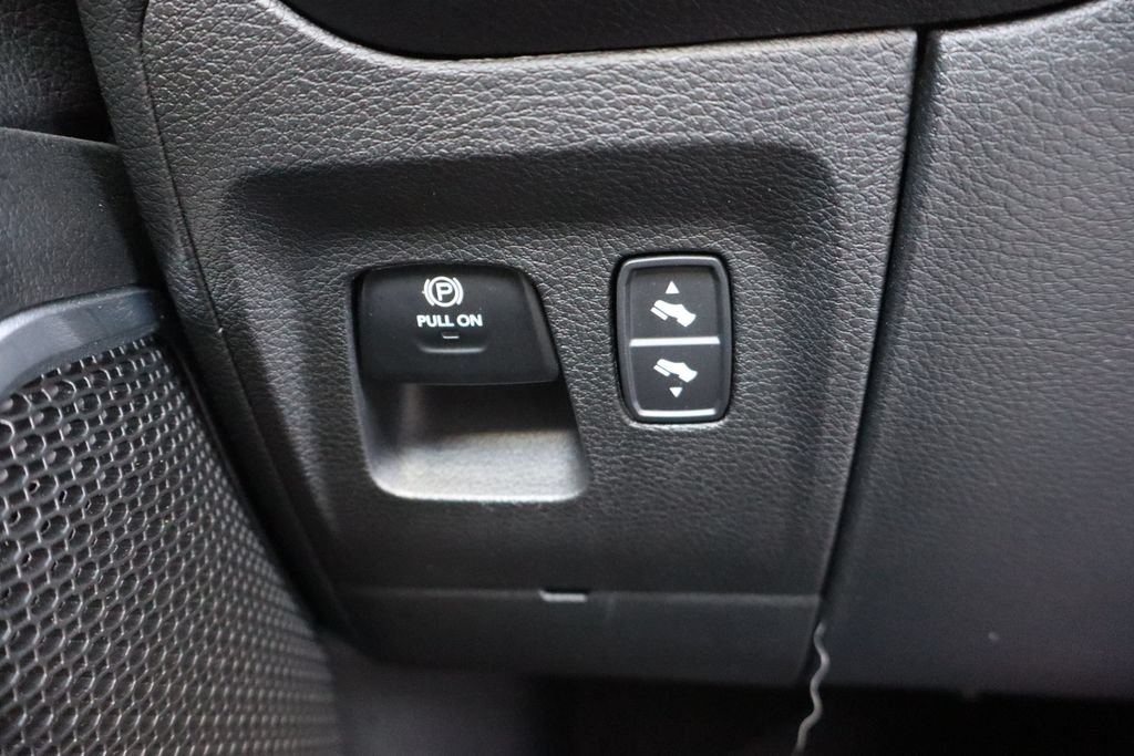 Used 2023 RAM 1500 Laramie AWD/4WD image 19