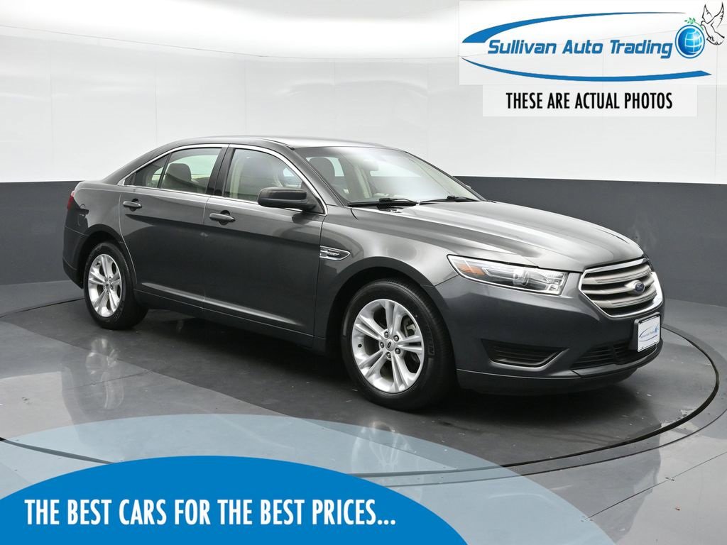 Used 2018 Ford Taurus SE image 1