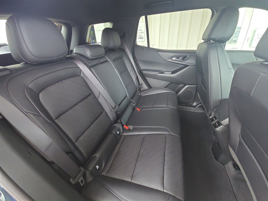 Used 2026 Chevrolet Equinox LT w/ Convenience Package II image 26