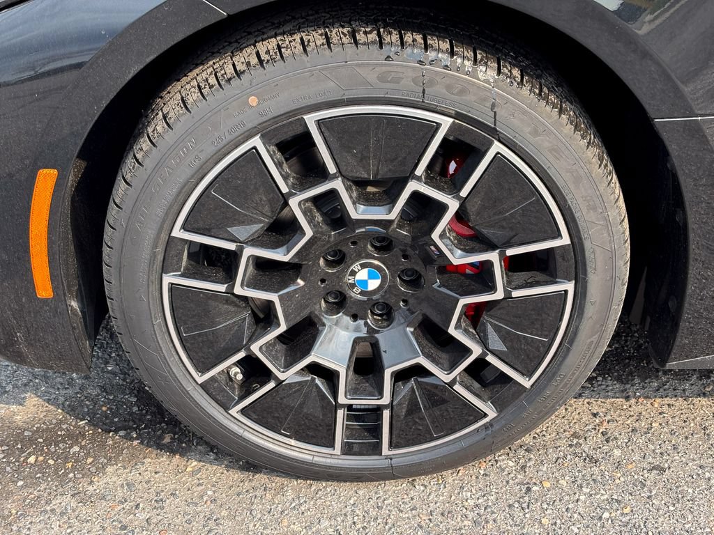 Used 2026 BMW i4 xDrive40i AWD/4WD image 9