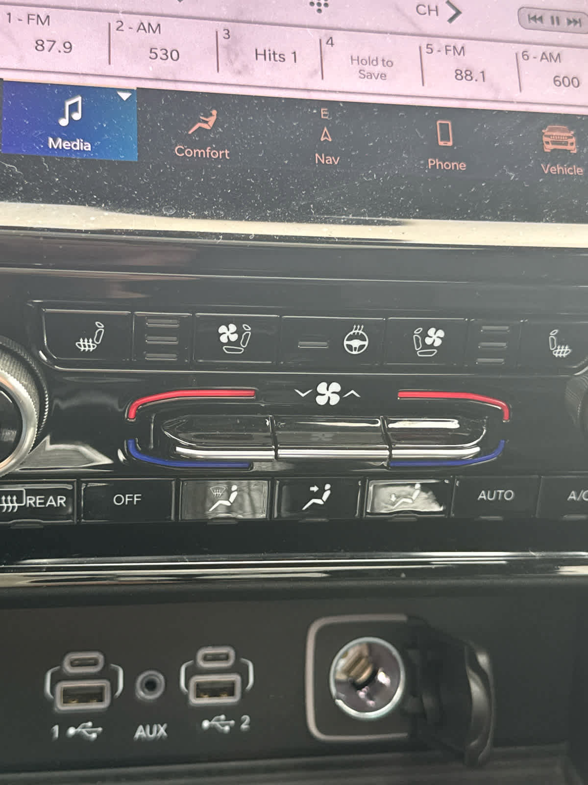 Used 2022 Jeep Grand Cherokee Overland w/ Luxury Tech Group IV image 26