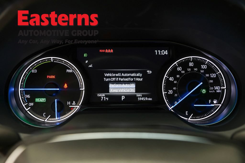 Used 2024 Toyota Venza LE AWD/4WD image 16