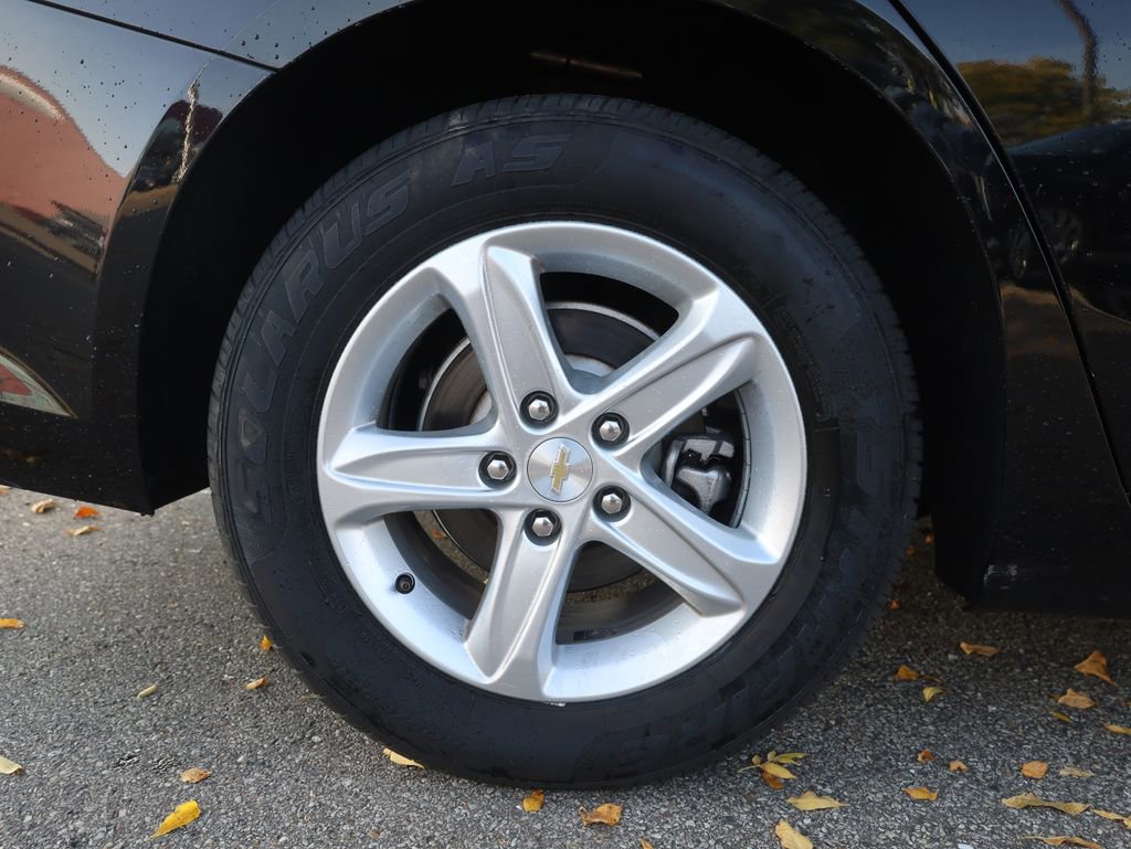 Used 2022 Chevrolet Malibu LT image 12