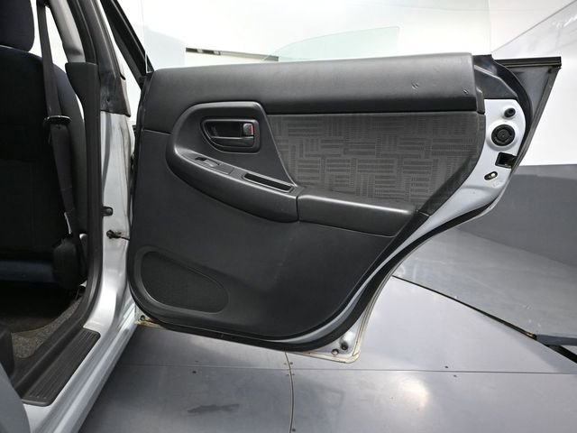Used 2004 Subaru Impreza RS image 33