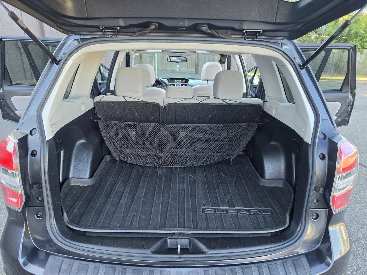 Used 2016 Subaru Forester 2.5i Premium AWD/4WD image 32