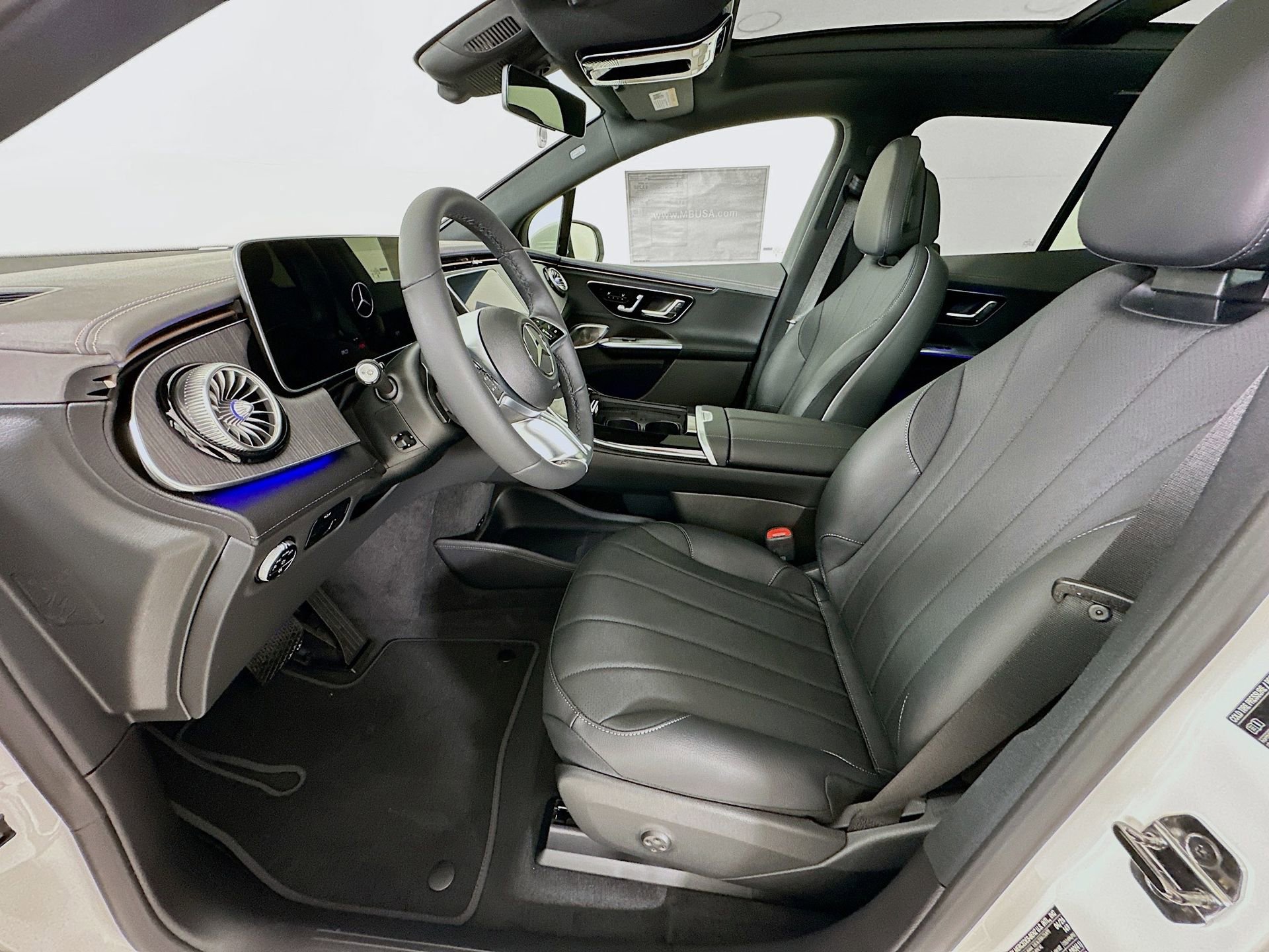 New 2026 Mercedes-Benz EQE 320 4MATIC SUV image 23