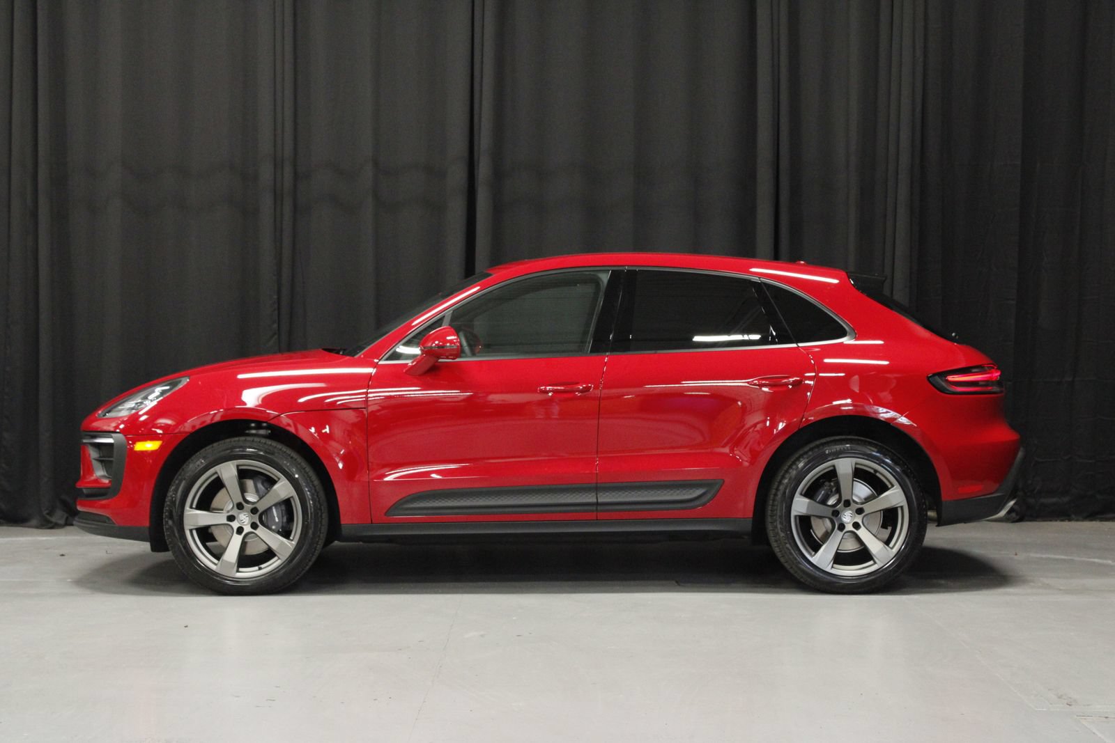 New 2026 Porsche Macan AWD/4WD image 2