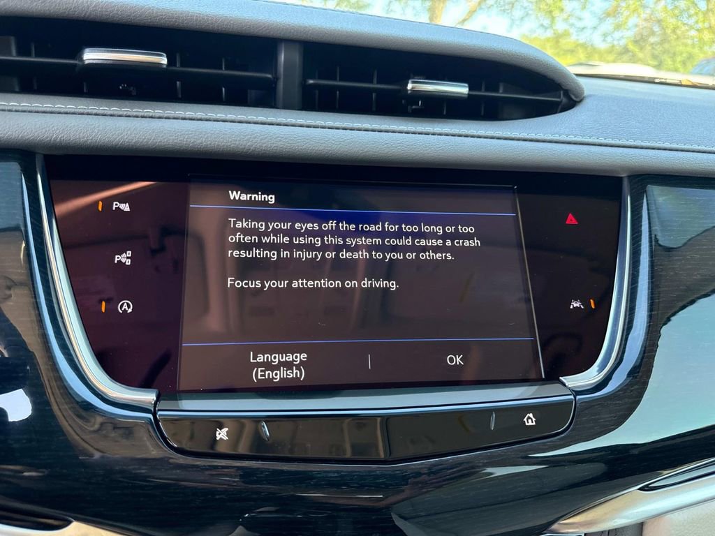 New 2025 Cadillac XT6 Premium Luxury w/ Technology Package image 24