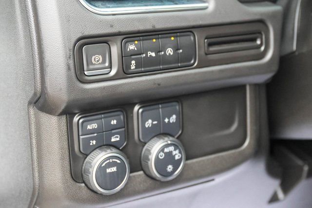 Used 2023 Chevrolet Tahoe RST AWD/4WD image 13