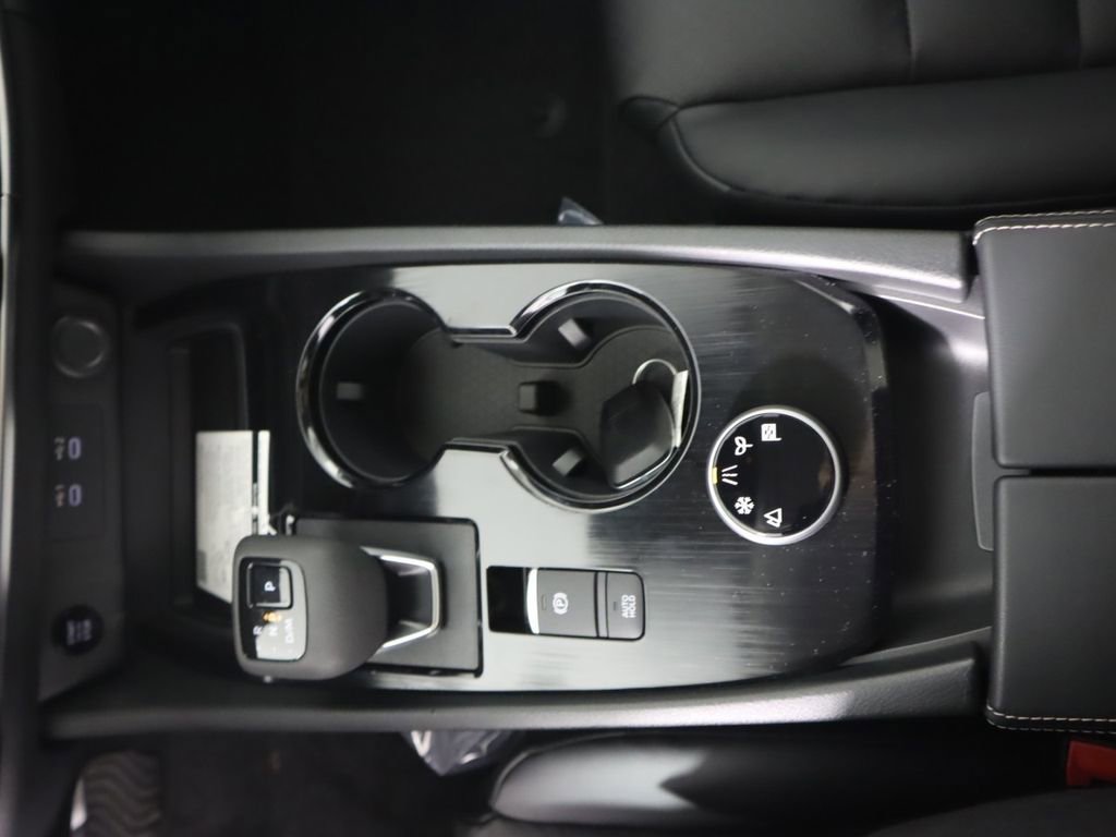 New 2026 Nissan Rogue SV AWD/4WD image 15