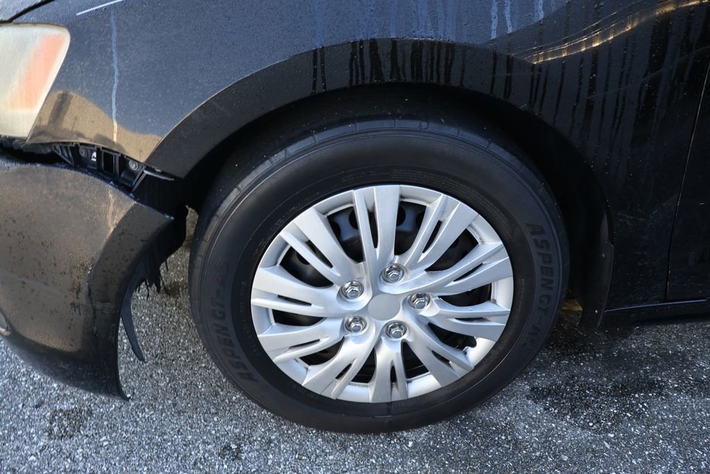 Used 2011 Volkswagen Jetta Sedan image 4