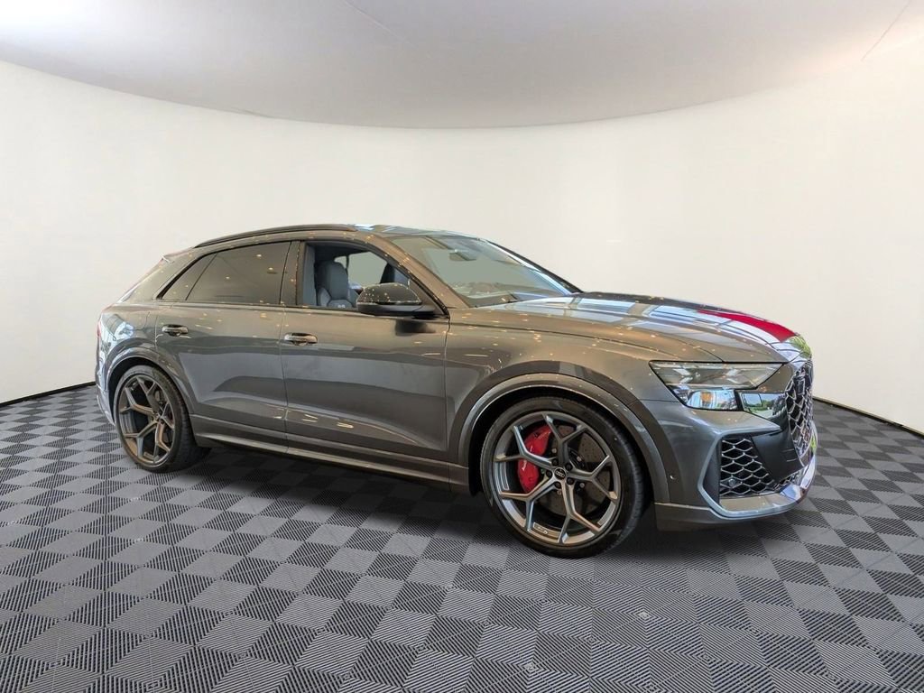 New 2025 Audi RS Q8 performance image 1
