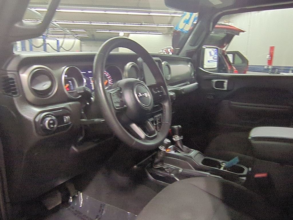 Used 2023 Jeep Gladiator Willys image 19