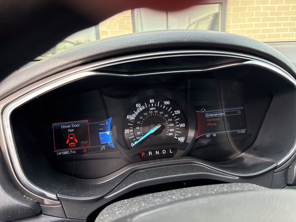 Used 2020 Ford Fusion SE image 7