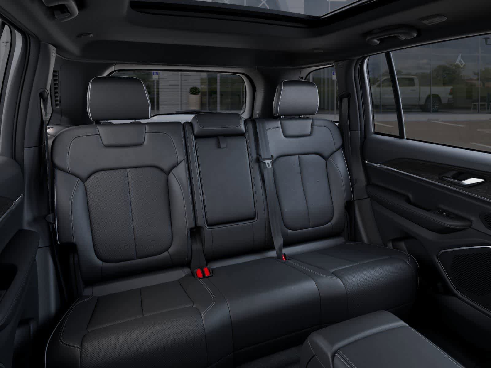 New 2026 Jeep Grand Cherokee Limited Reserve image 15