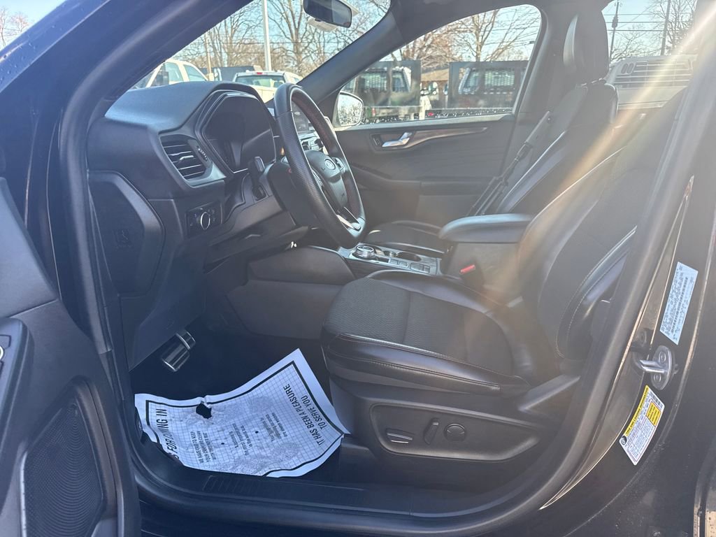 Used 2023 Ford Escape ST-Line image 22