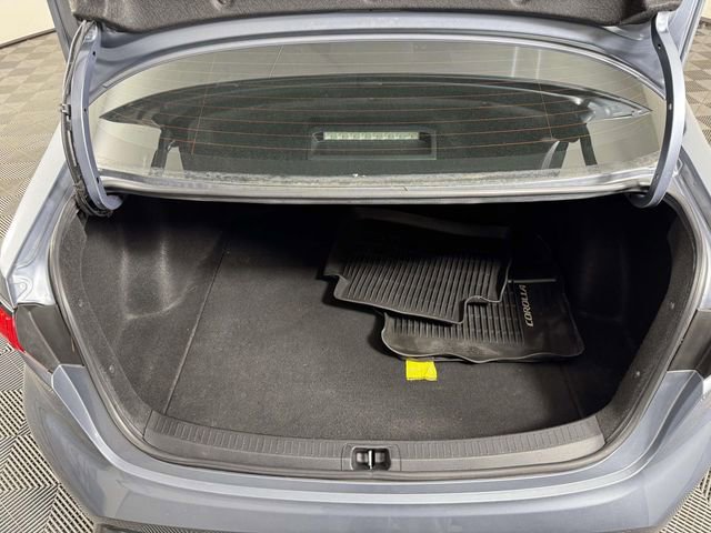 Used 2020 Toyota Corolla SE image 14
