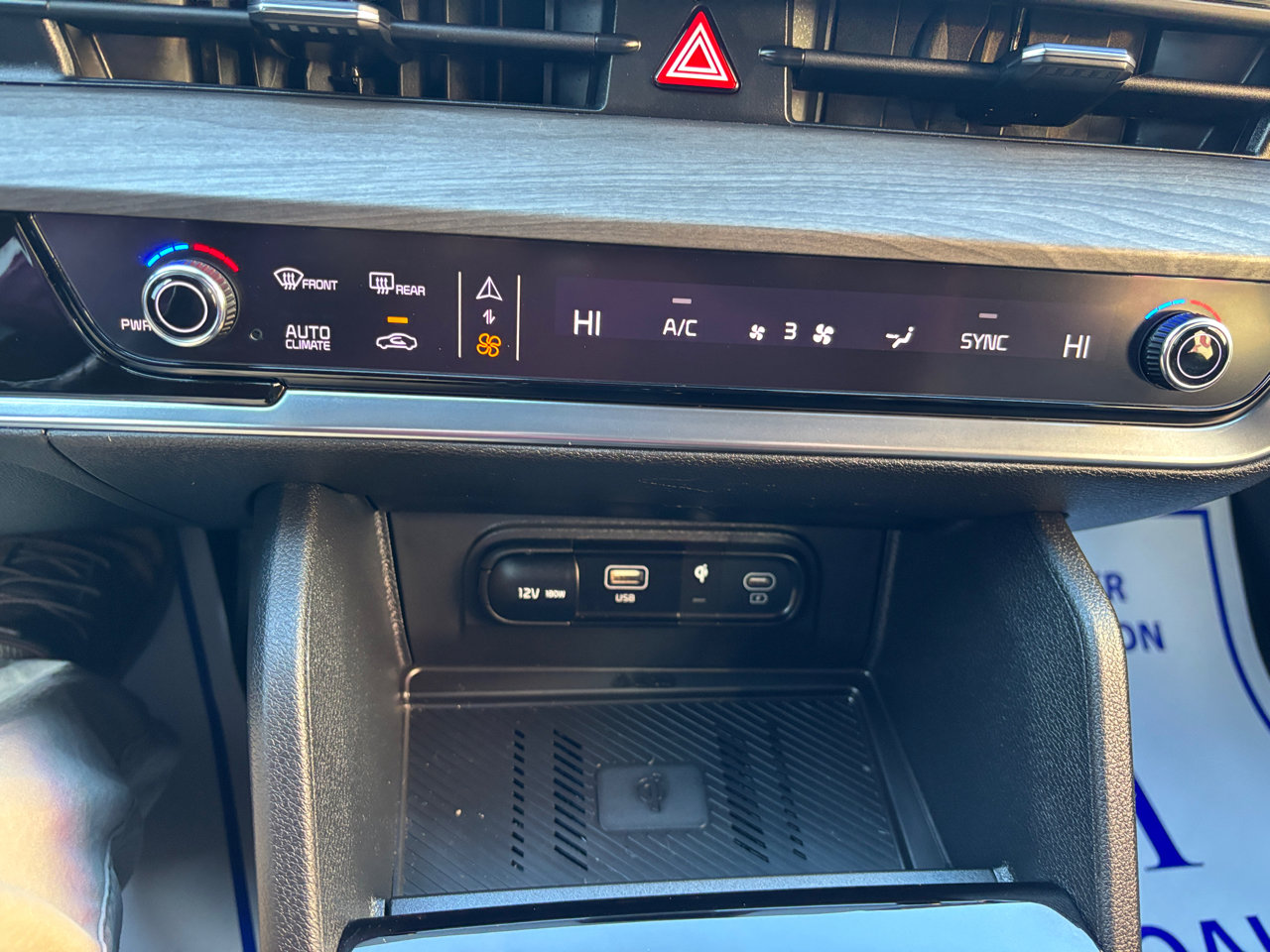 Used 2024 Kia Sportage X-Line w/ X-Line Premium Package image 22