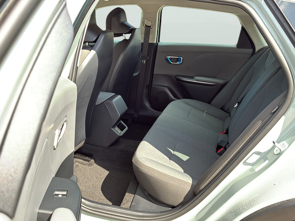 New 2026 Kia K4 FWD image 16