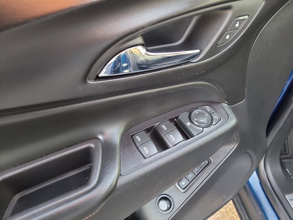 Used 2020 Chevrolet Equinox Premier image 16