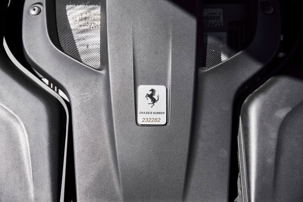 Used 2018 Ferrari GTC4Lusso image 18