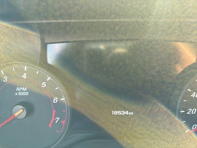 Used 2022 Chevrolet Camaro ZL1 image 18