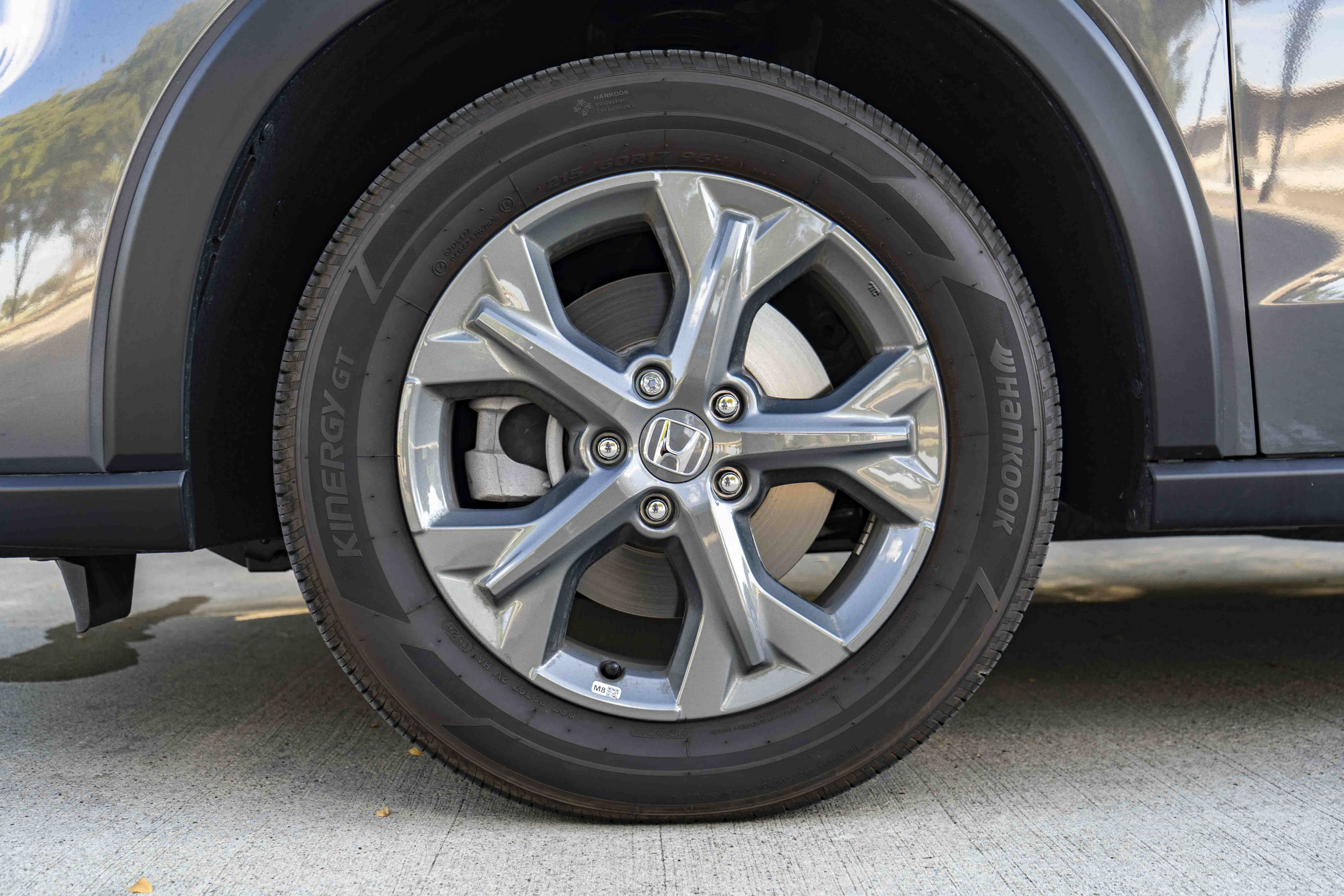 Certified 2027 Honda HR-V LX image 14