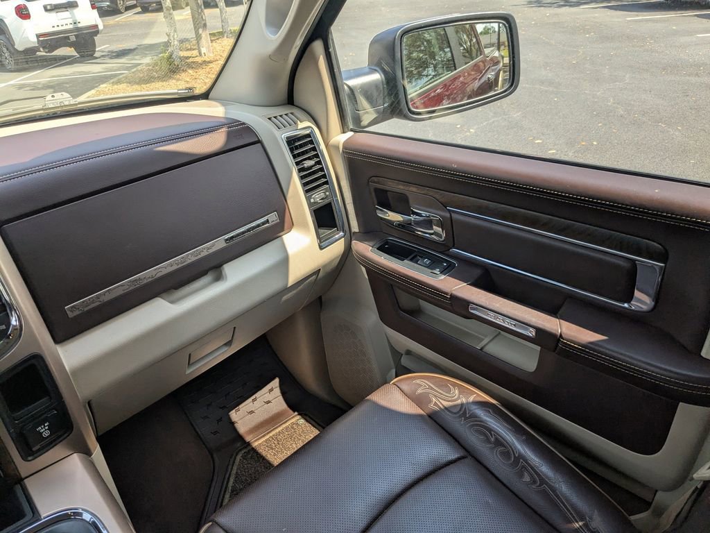 Used 2016 RAM 1500 Laramie Longhorn w/ Convenience Group AWD/4WD image 17