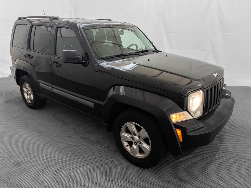 Used 2009 Jeep Liberty Sport w/ Popular Equipment Group image 8
