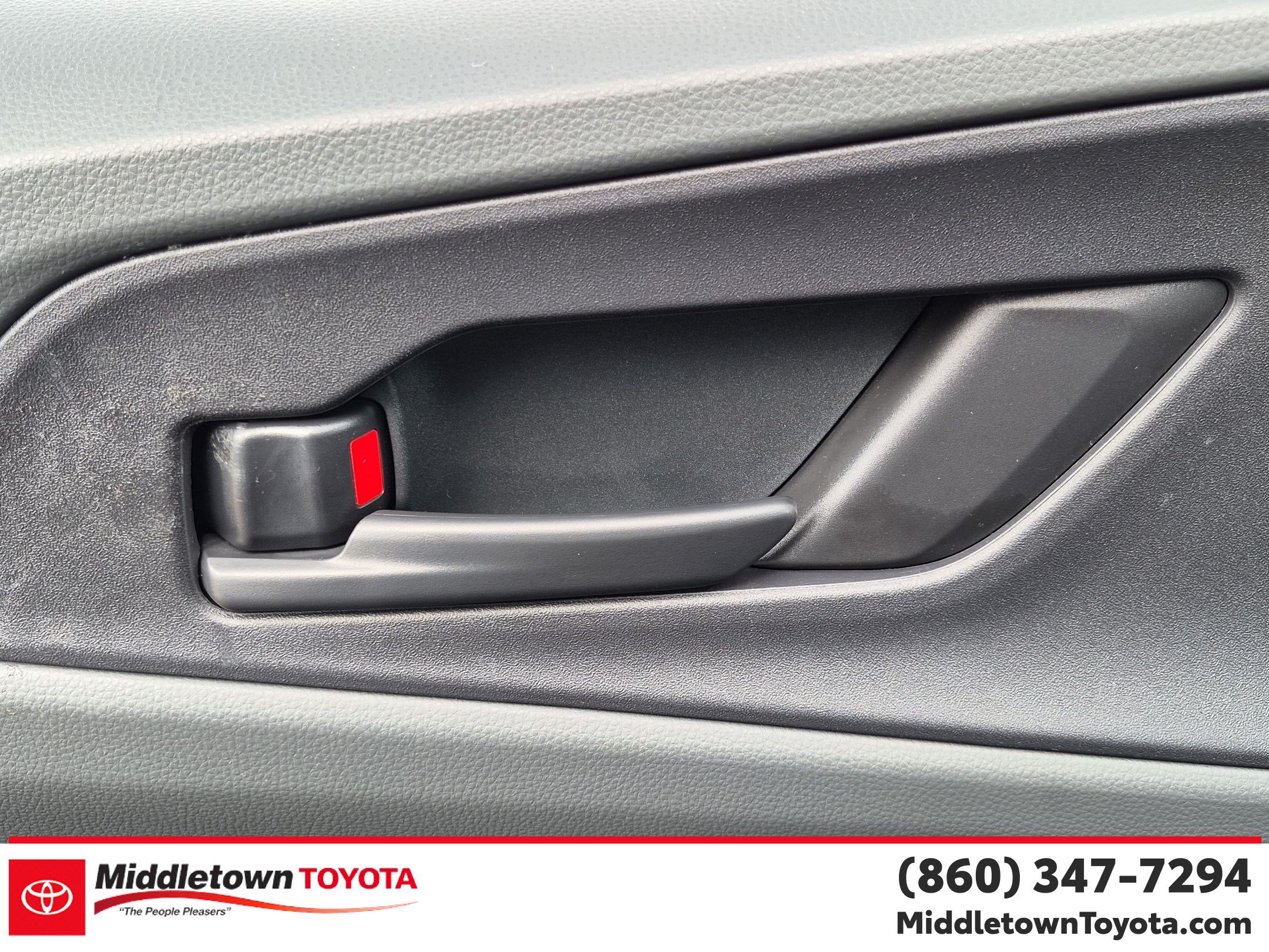 Used 2023 Toyota Prius LE FWD image 10