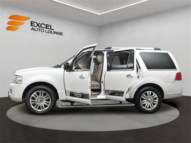 Used 2014 Lincoln Navigator 4WD image 44