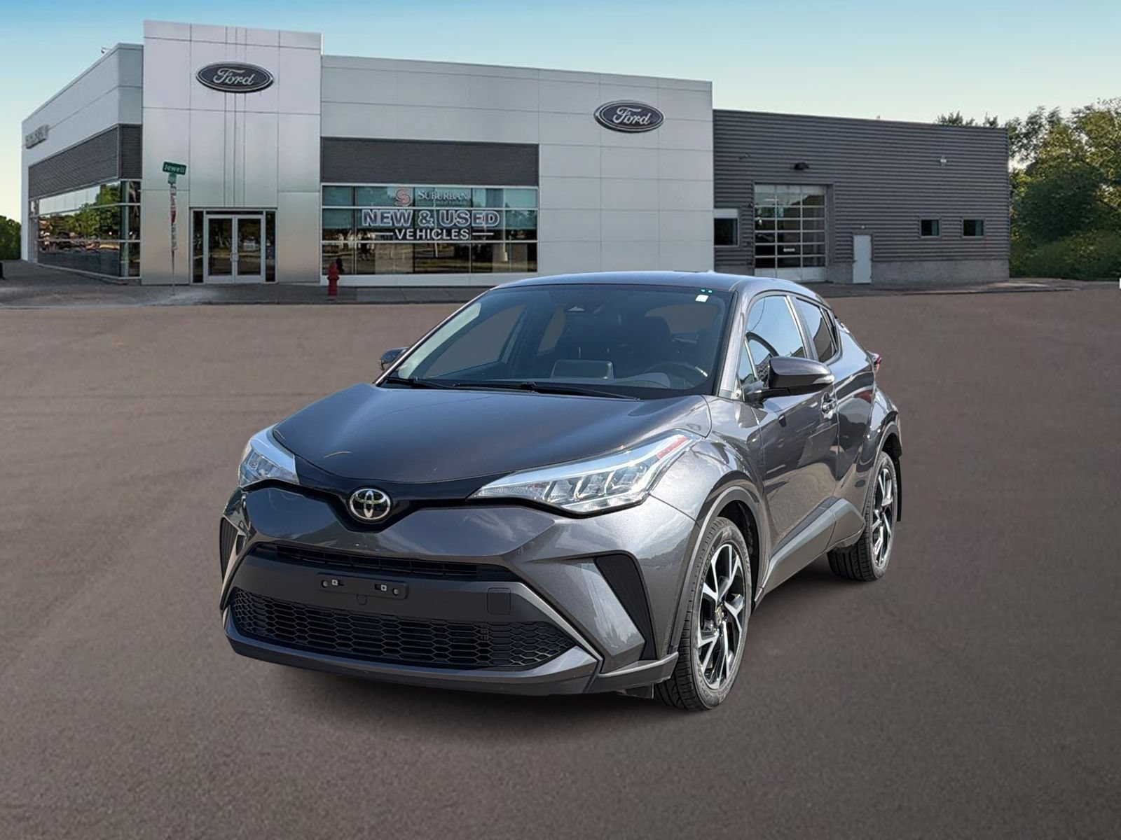 Used 2022 Toyota C-HR XLE FWD image 1