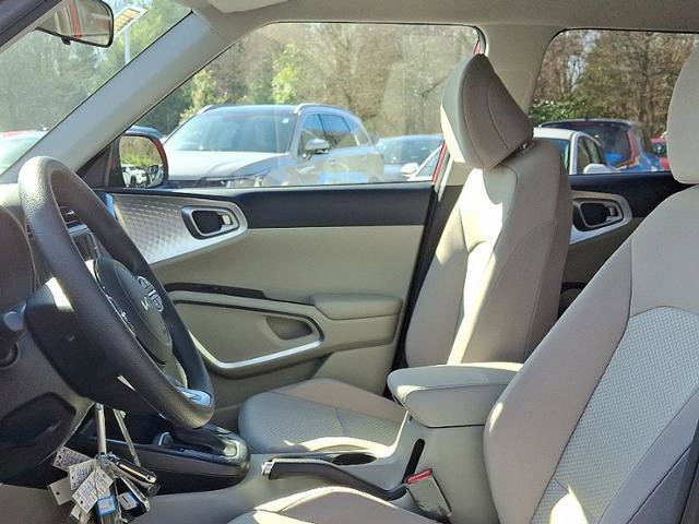 New 2025 Kia Soul LX image 7