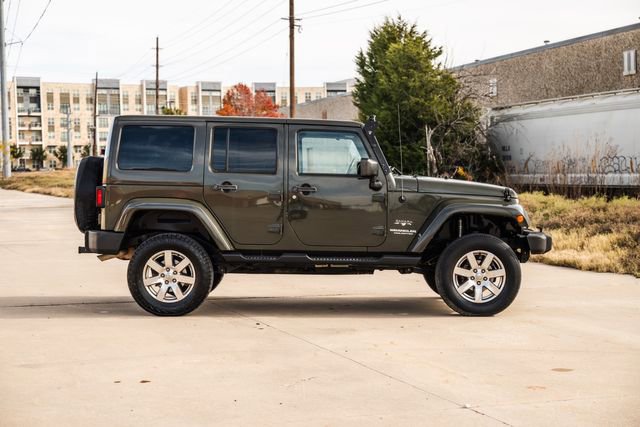 Used 2016 Jeep Wrangler Unlimited Sahara w/ Max Tow Package image 9